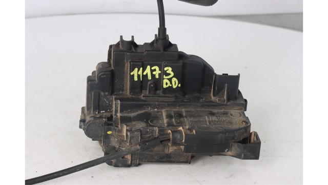 RENAULT 805020006R Cerradura de puerta delantera derecha  disponible España