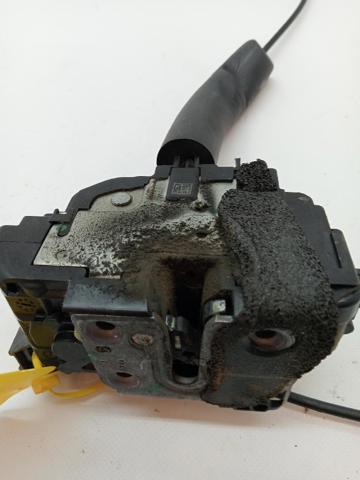 RENAULT 805020006R Cerradura de puerta delantera derecha  en stock Salamanca