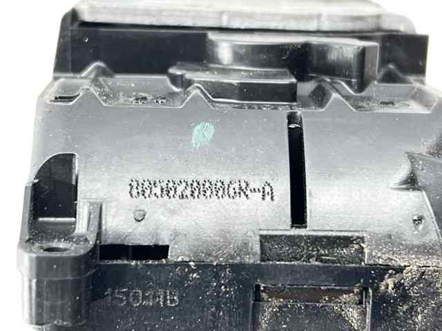 RENAULT 805020006R Cerradura de puerta delantera derecha  comprar en Ponferrada