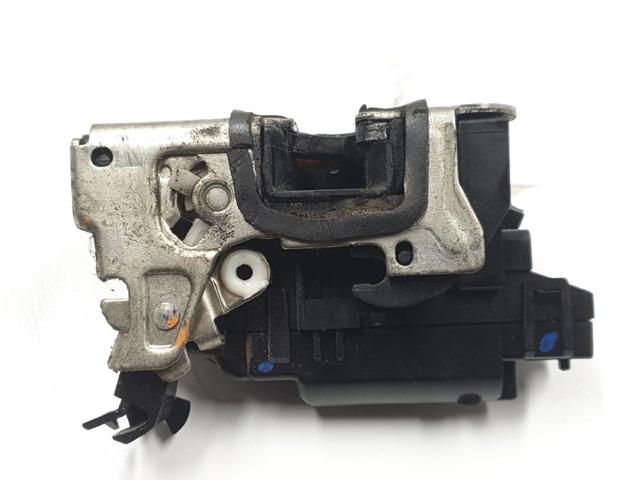 RENAULT 805025267R Cerradura de puerta delantera derecha  en stock Salamanca