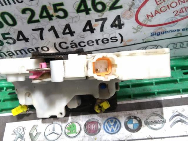 805025P01A NISSAN Cerradura de puerta delantera derecha comprar Bilbao