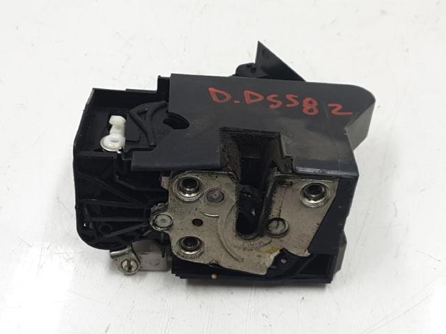 805026816R Cerradura de puerta delantera derecha comprar Sevilla