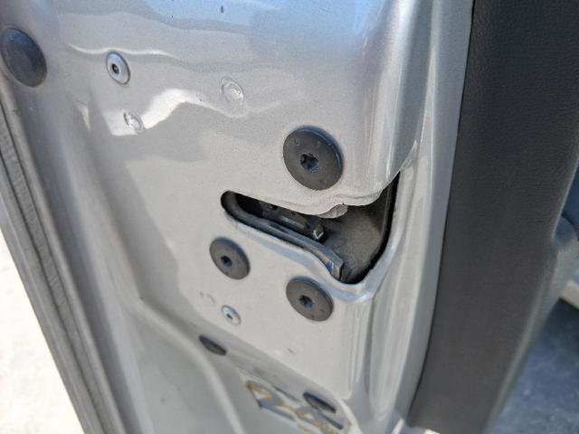 Comprar Cerradura de puerta delantera izquierda Renault Megane III BZ0, BZ1, B3 a bajo precio