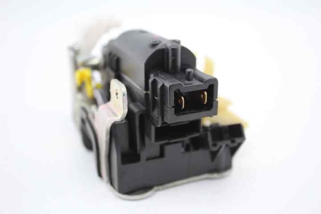 RENAULT 805030711R Cerradura de puerta delantera izquierda  comprar en Ponferrada