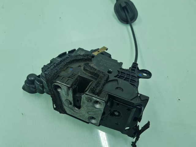 805031332R Cerradura de puerta delantera izquierda  comprar en Pontevedra
