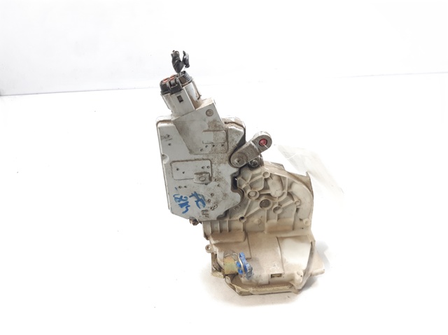Cerradura delantera izquierda para Nissan Primera  (P11)
