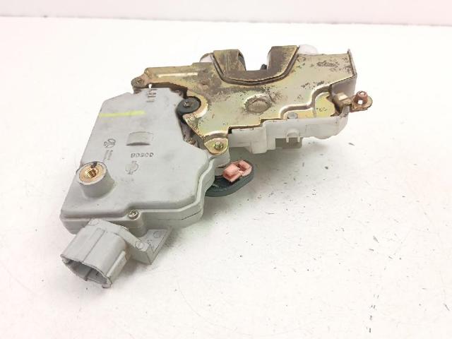 805032F010 Cerradura de puerta delantera izquierda  disponible Utrera