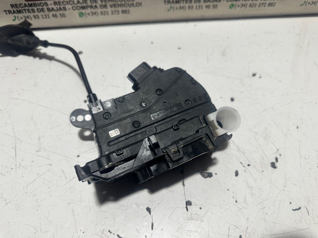 RENAULT 805033000R Cerradura de puerta delantera izquierda  comprar en Ponferrada