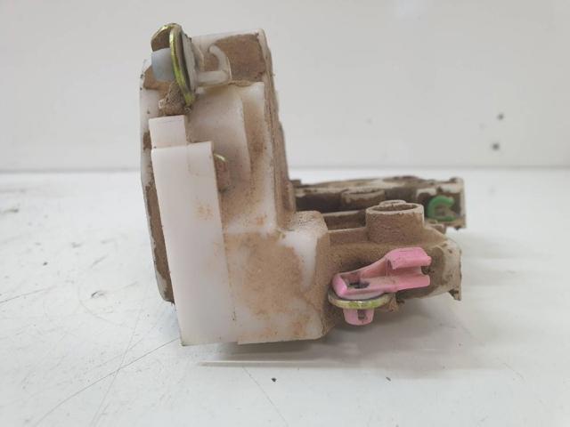 Cerradura de puerta delantera izquierda Nissan Pathfinder (R50)