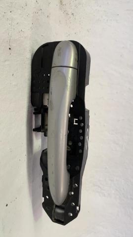 806060042R RENAULT Soporte de manija exterior de puerta delantera derecha  disponible Alicante
