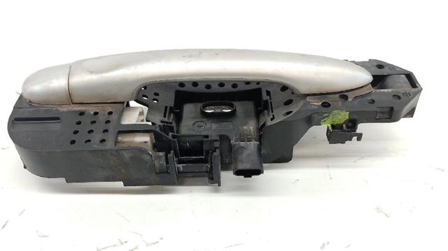 806060042R Soporte de manija exterior de puerta delantera derecha comprar Almería