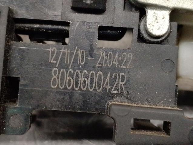 806060042R Soporte de manija exterior de puerta delantera derecha comprar Sevilla