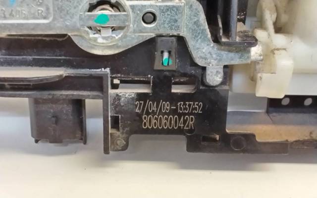 806060042R Renault (RVI)