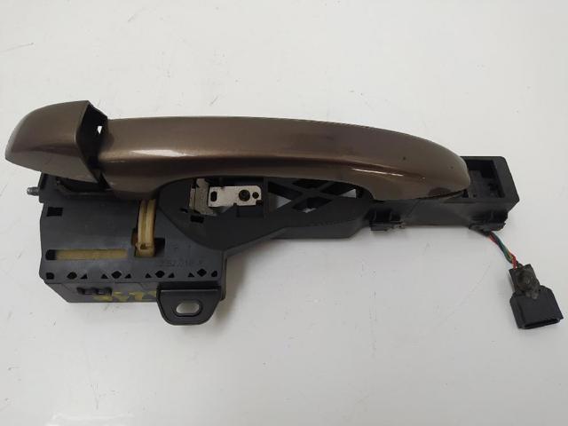 806068026R RENAULT Soporte de manija exterior de puerta derecha  en stock Gandía