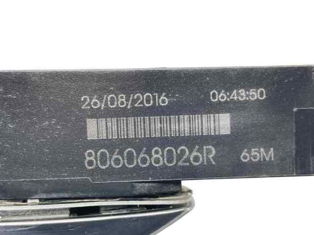 RENAULT 806068026R Soporte de manija exterior de puerta derecha  en stock Salamanca