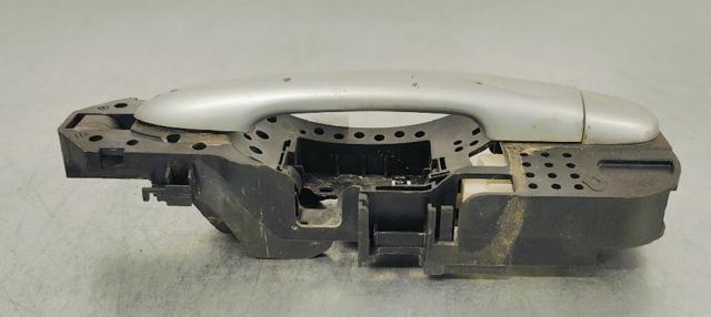 806070032R RENAULT Soporte de manija exterior de puerta trasera izquierda  en stock Huelva
