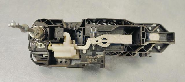 806070032R RENAULT Soporte de manija exterior de puerta trasera izquierda  disponible Ourense