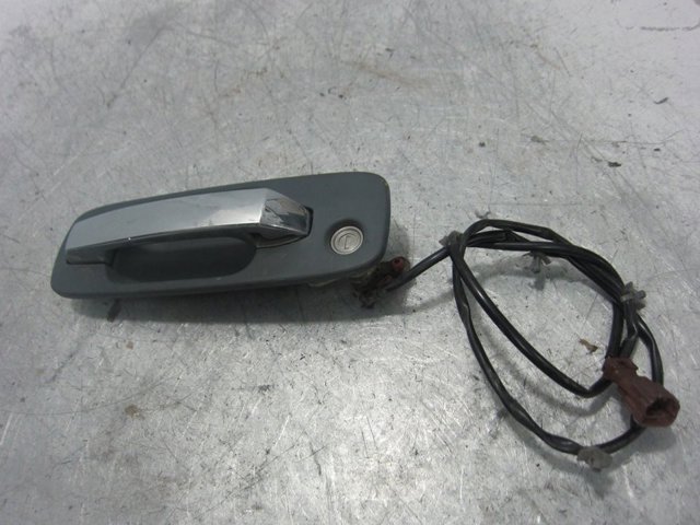 Tirador de puerta exterior delantero izquierda 806078H30A Nissan