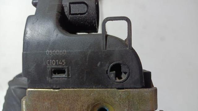NISSAN 80610AV600 Soporte de manija exterior de puerta delantera derecha  en stock Terrassa