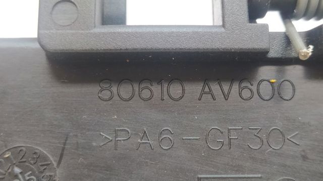NISSAN 80610AV600 Soporte de manija exterior de puerta delantera derecha  comprar en Albacete
