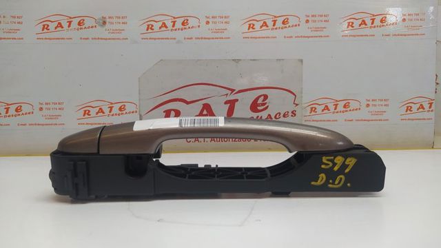 80610AV600 NISSAN Soporte de manija exterior de puerta delantera derecha  en stock Córdoba