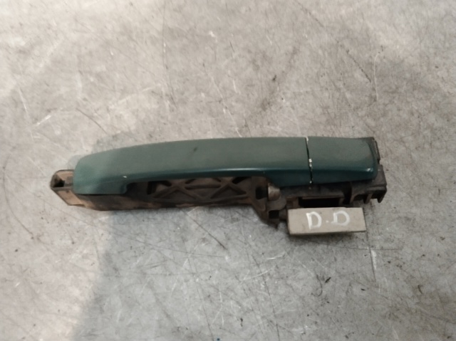 80610EB300 Soporte de manija exterior de puerta delantera derecha  en stock Granada