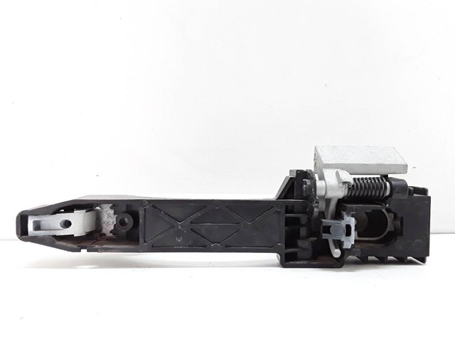 80610EB30B NISSAN Soporte de manija exterior de puerta delantera derecha  en stock Huelva