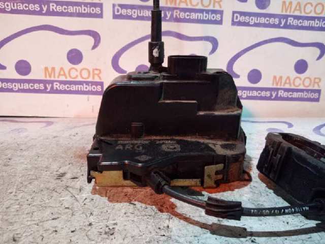 80611AV600 Soporte de manija exterior de puerta delantera izquierda  en stock Granada