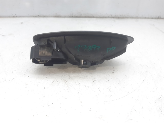 806700005R RENAULT Manija interior de puerta delantera derecha comprar Alcalá