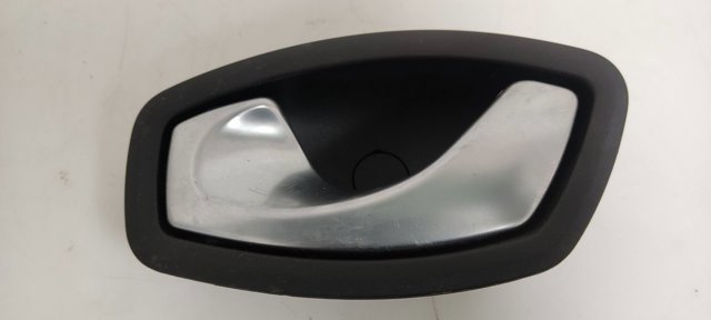 806700006R Manija interior de puerta delantera izquierda comprar Almería