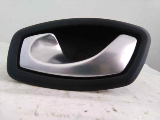 806700006R RENAULT Manija interior de puerta delantera izquierda  en stock Gandía