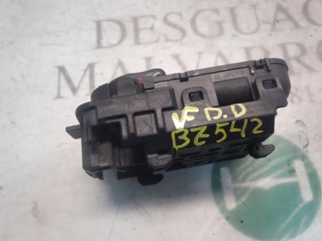 NISSAN 806708H602 Manija interior derecha delantera/trasera de puerta  en stock Valencia
