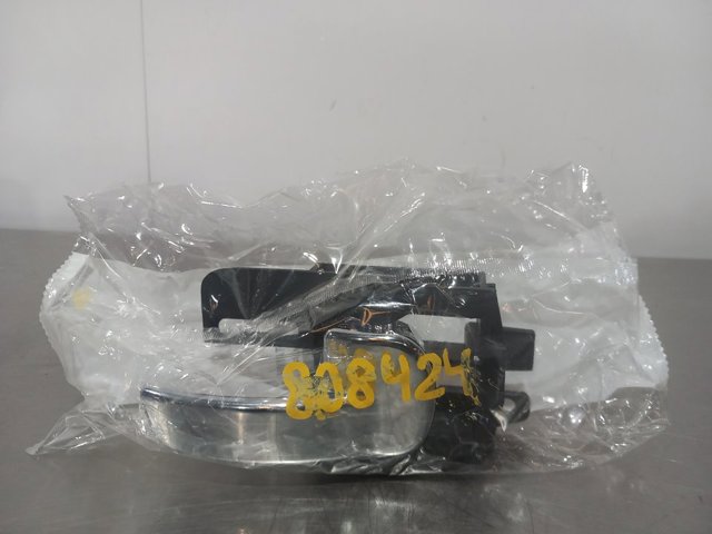 80670JD000 NISSAN Manija interior de puerta delantera derecha comprar Bilbao
