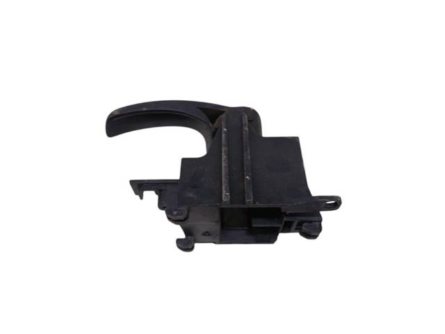 NISSAN 806714X02B Manija interior de puerta delantera izquierda comprar Pamplona