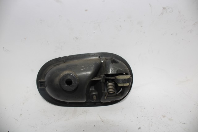 RENAULT 806717698R Manija interior de puerta delantera izquierda  disponible Valladolid