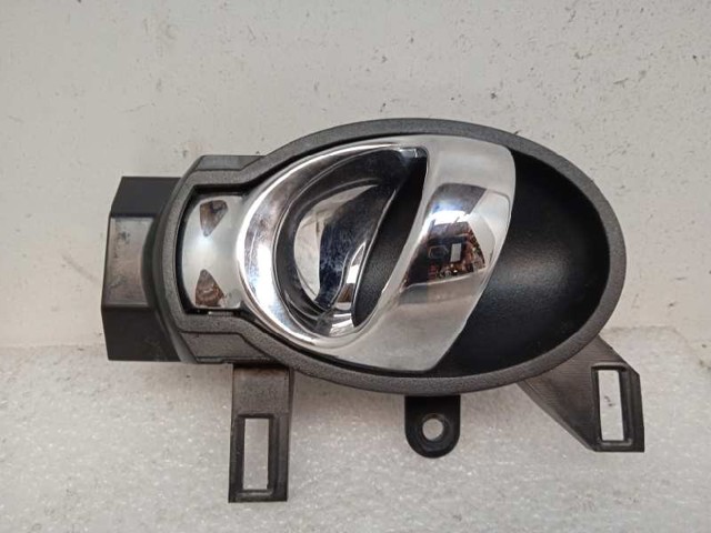 NISSAN 80671BA61A Manija interior izquierda delantera/trasera de puerta  comprar en Ponferrada