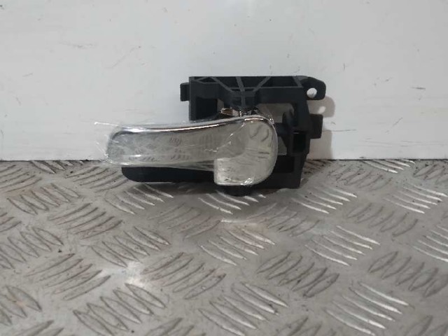 80671JD000 Manija interior de puerta delantera izquierda comprar Sevilla