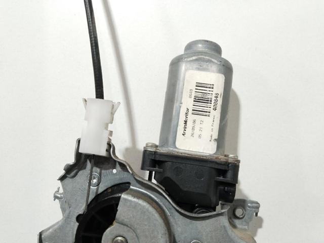 Mecanismo de elevalunas, puerta delantera derecha Nissan Navara D40