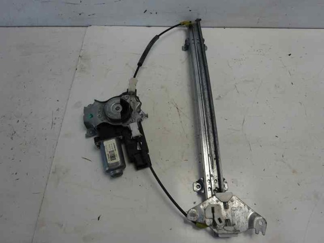 Mecanismo de elevalunas, puerta delantera derecha Nissan Navara D40