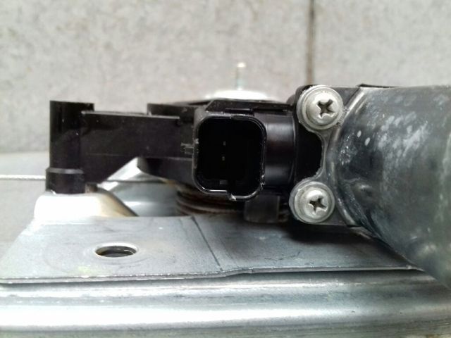 807201952R Mecanismo de elevalunas de la puerta delantera derecha  comprar en Pontevedra