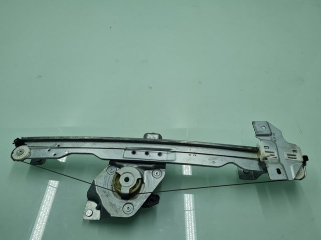 RENAULT 807206838R Mecanismo de elevalunas de la puerta delantera derecha  comprar en Murcia
