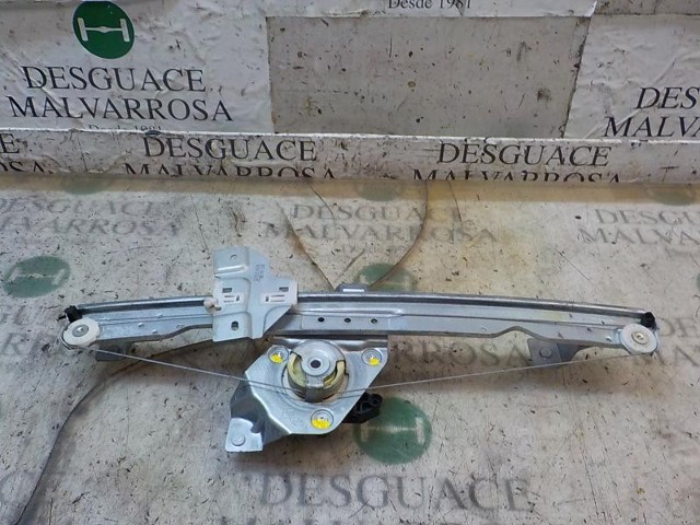 RENAULT 807206838R Mecanismo de elevalunas de la puerta delantera derecha  comprar en Ponferrada