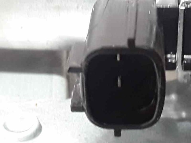 RENAULT 807209071R Mecanismo de elevalunas de la puerta delantera derecha  comprar en Murcia