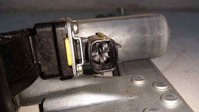 RENAULT 807209299R Mecanismo de elevalunas de la puerta delantera derecha  comprar en Murcia