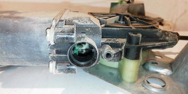 RENAULT 807209565R Mecanismo de elevalunas delantero derecha comprar Tarragona