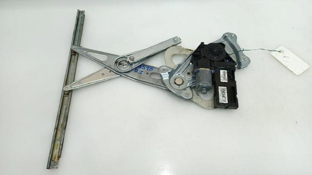 807212569R RENAULT Mecanismo de elevalunas de la puerta delantera izquierda  disponible Alicante