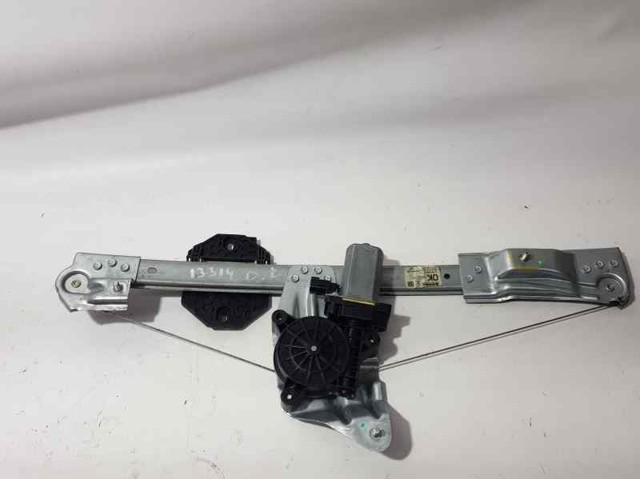 807213282R RENAULT Mecanismo de elevalunas de la puerta delantera izquierda  disponible Ourense