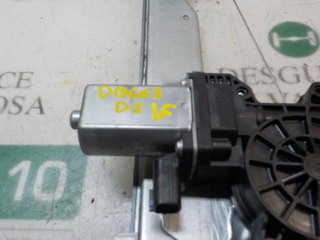 RENAULT 807213506R Mecanismo de elevalunas de la puerta delantera izquierda  disponible España