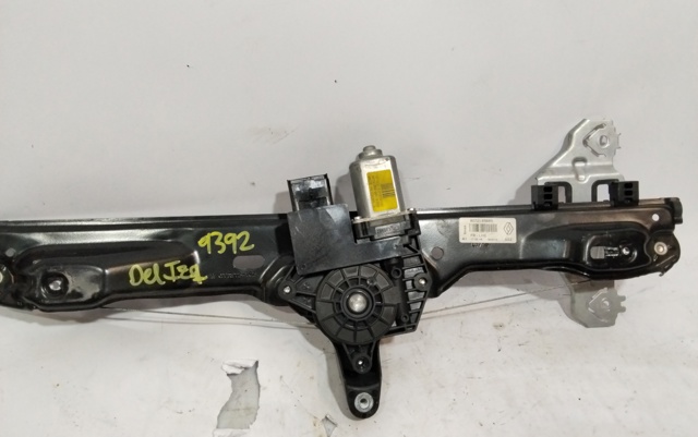 RENAULT 807218568R Mecanismo de elevalunas delantero izquierdo comprar Tarragona