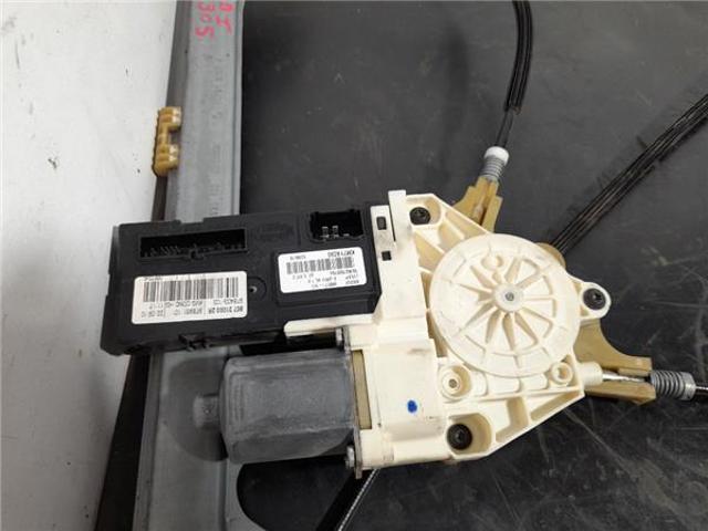 RENAULT 807300002R Motor del elevalunas de la puerta delantera derecha  comprar en Ponferrada